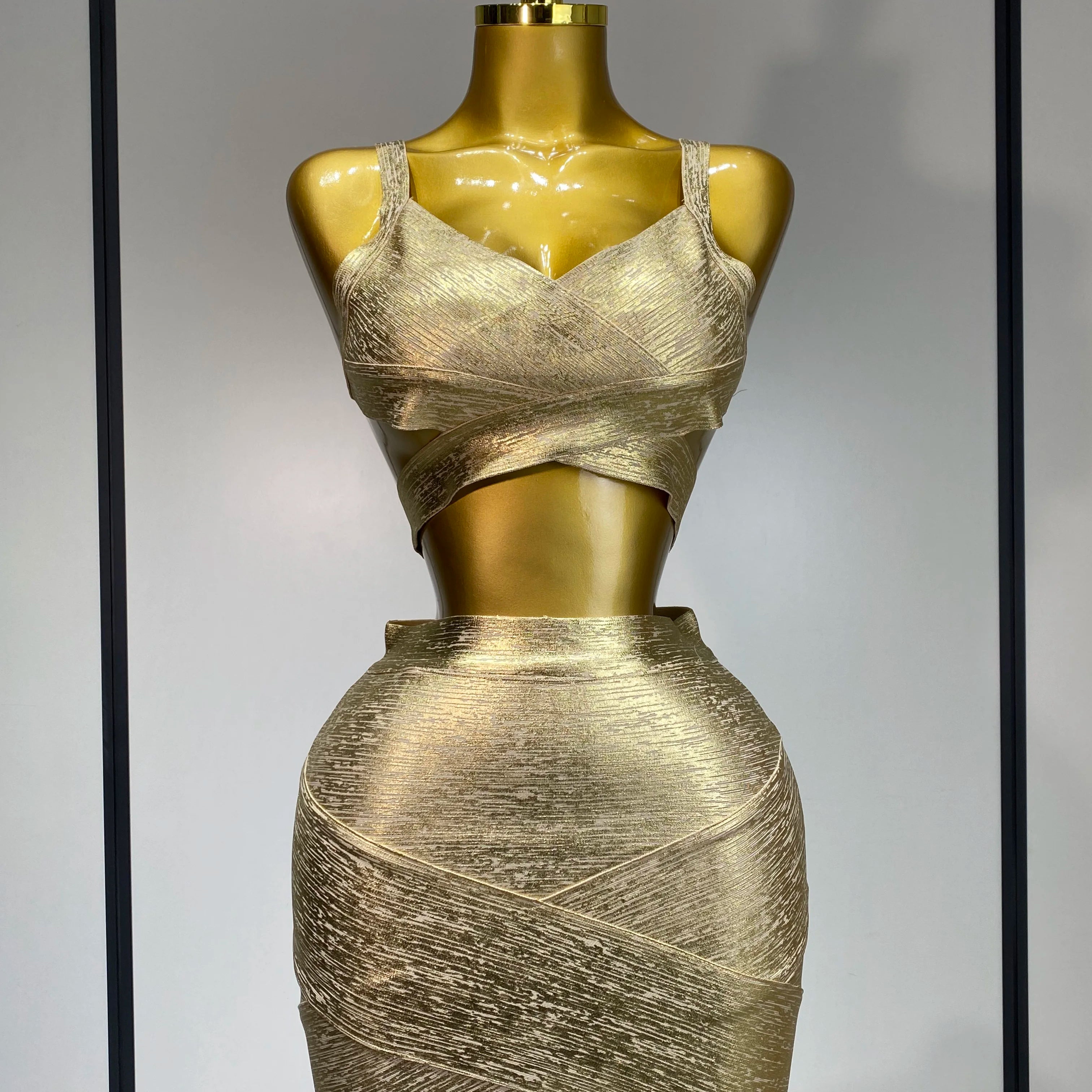 2025 New Summer Sexy V Neck Gold Bandage Two Pieces Set Women Charming Celebrity Bodycon Skirt Suits Club Birthday Vestido Gold