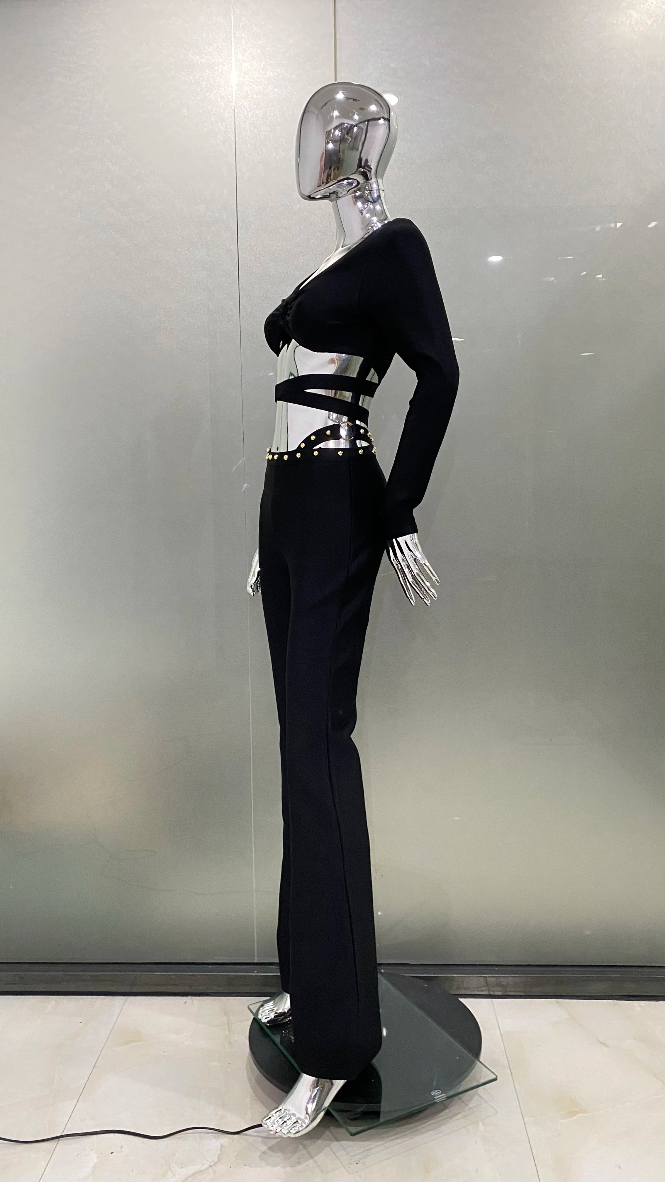 Stylish Res Bandage Woman Set Diamond Chains Backless Halter Cropped top And Waist Chain Flare Pants 2 Pieces Club Party Outfit