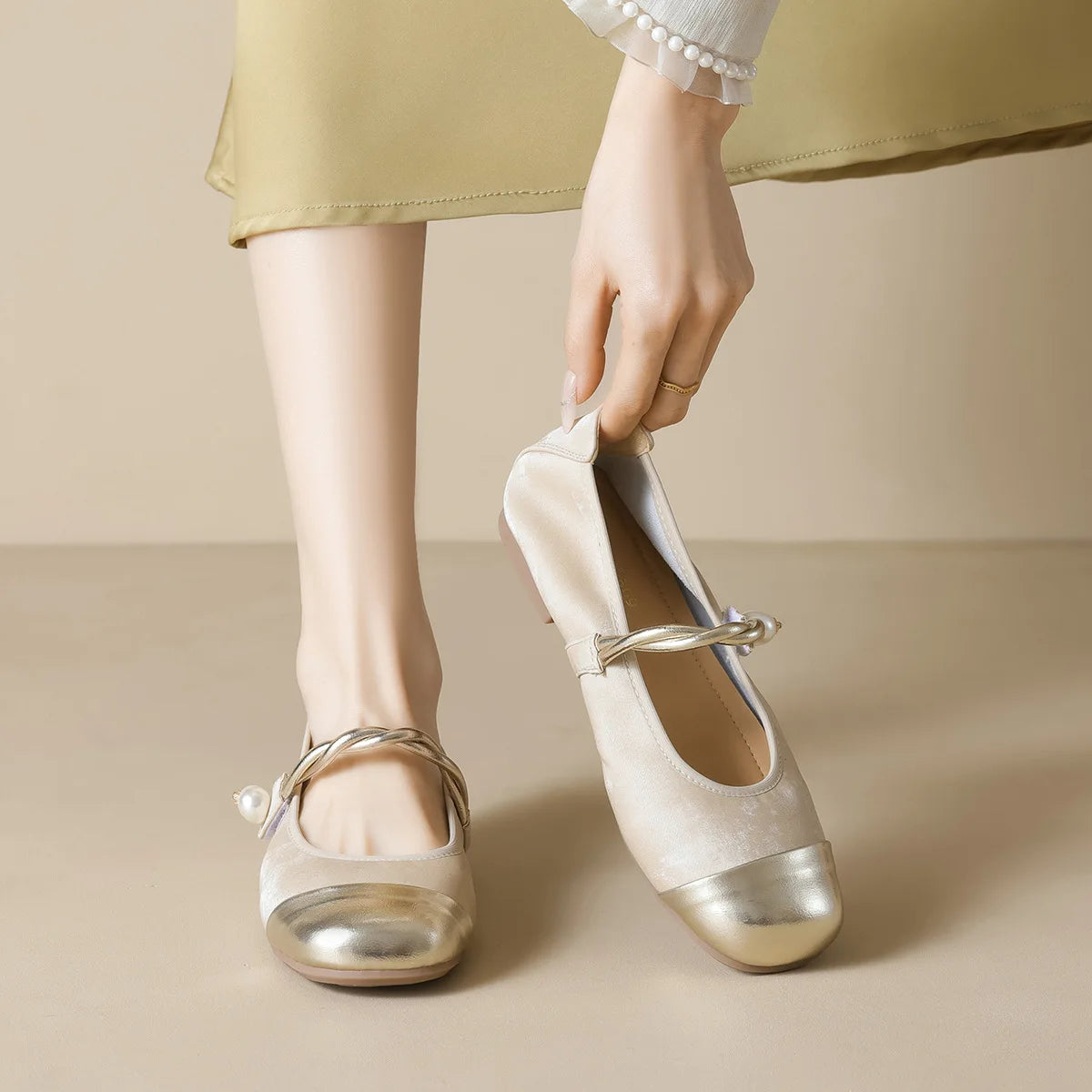 2024 New Women's Round Toe Flat Shoes - Casual Fashion Spring/Autumn Office Work Pumps Slip-On Comfort Ladies Flats New Arrival