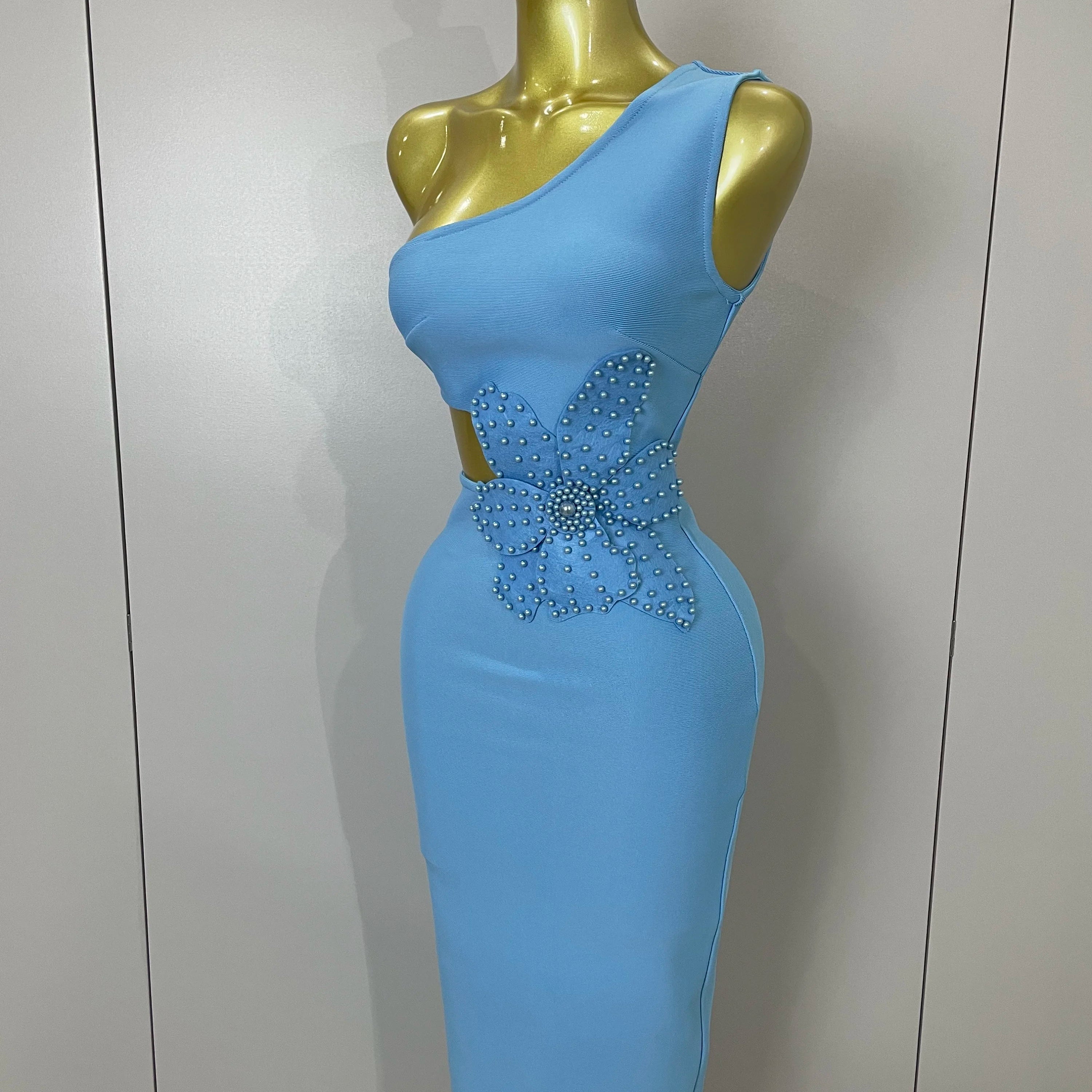 Luxury Sexy One Shoulder Pearl Sky Blue Bodycon Bandage Dress 2025 Women Celebrity Elegant Evening Club Birthday Party Outfit