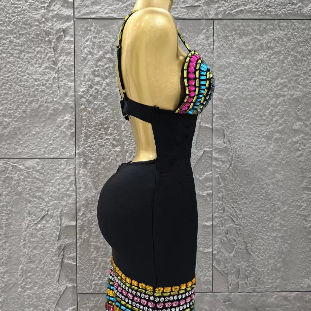 Black Color Women Sleeveless Sexy V-Neck Bodycon Mini Bandage Dress Colorful Crystal Celebrate Nightclub Party Red Carpet Dress