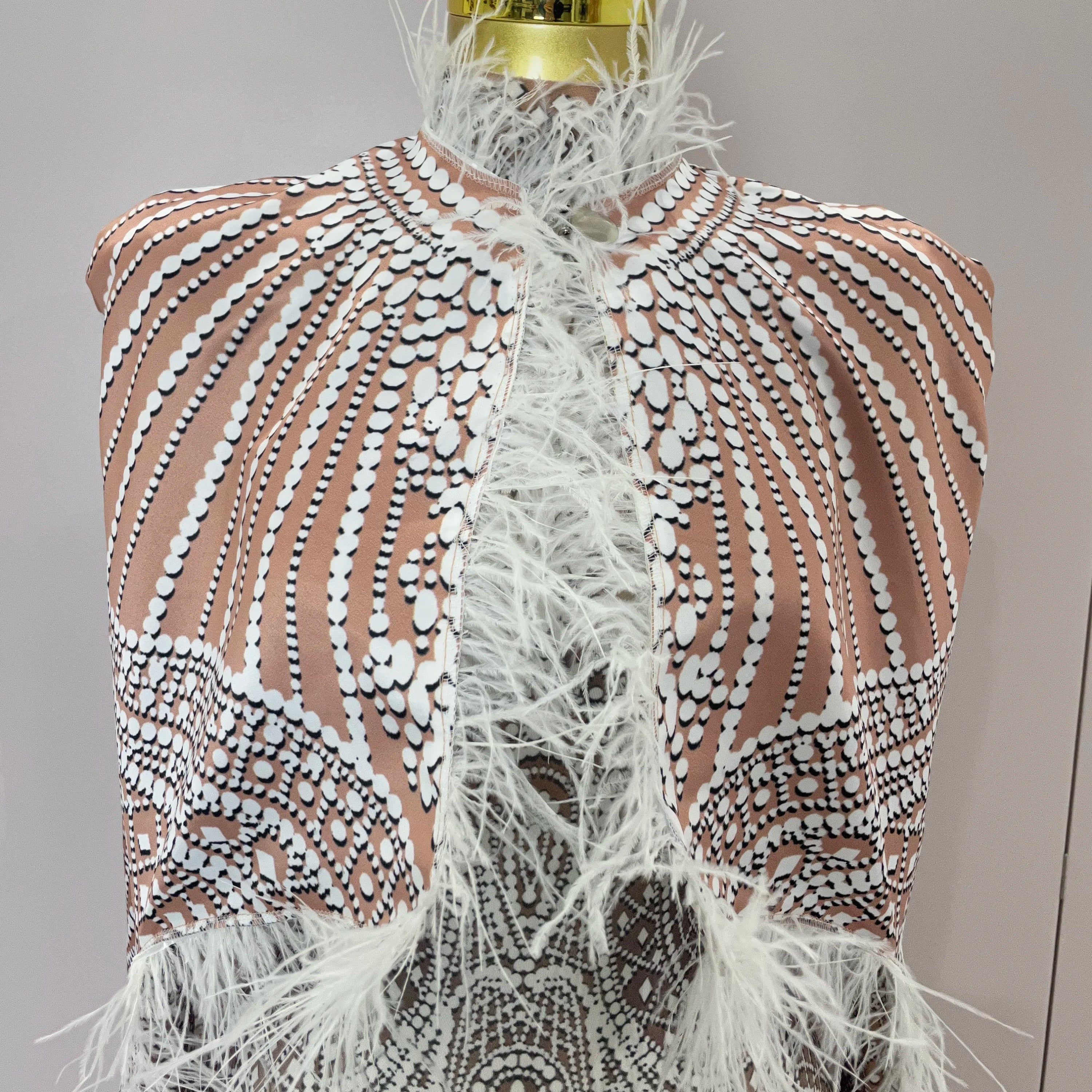 2025Luxury Feathers Cloak White Printing Sexy Sheath Jumpsuit Women Evening Party Bar Nightclub Singer Stage Performance Costume