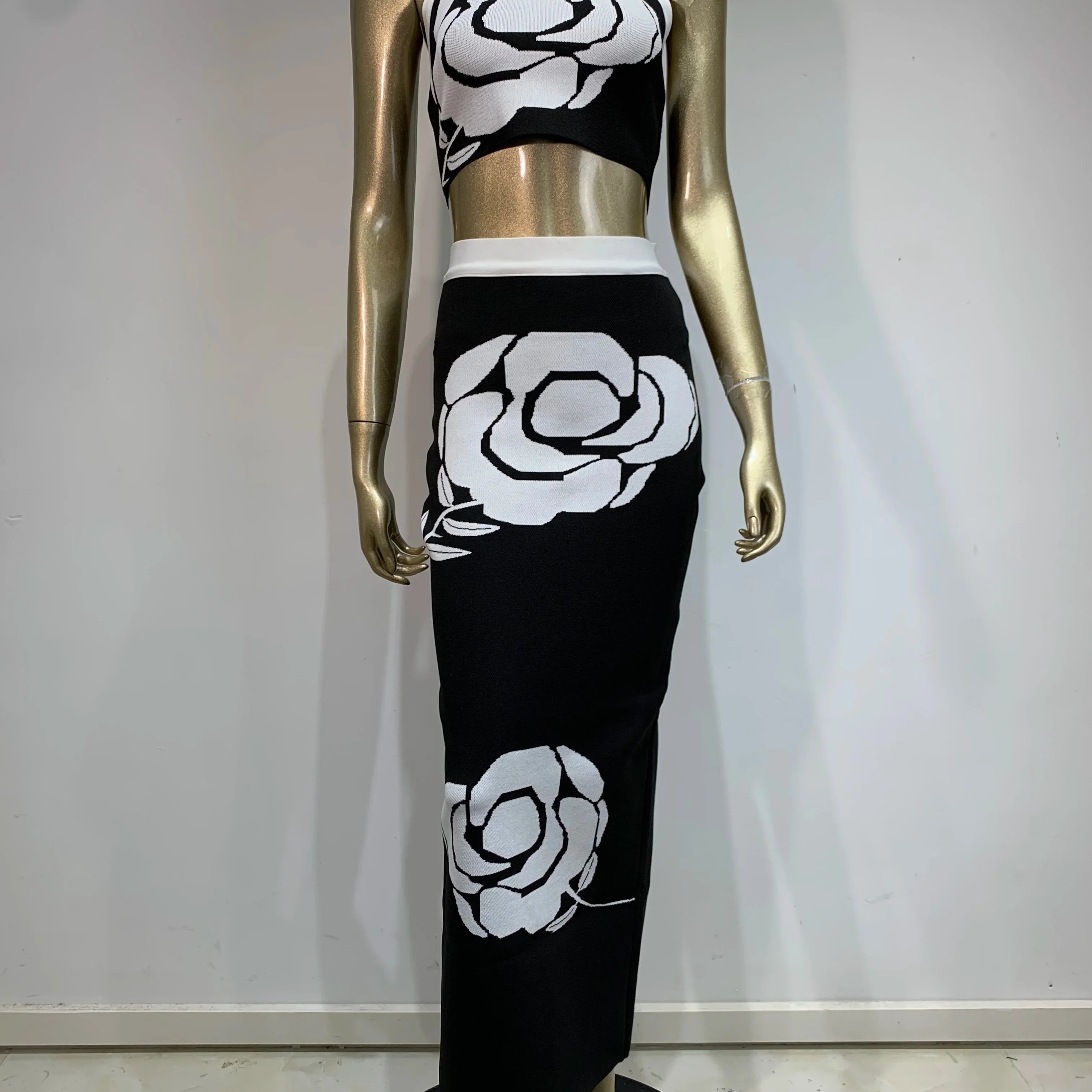 Women Summer Sexy Backless Halter Rose Jacquard Black Two Pieces Skirt Bandage Set Celebrity Designer Fashion Women's Set