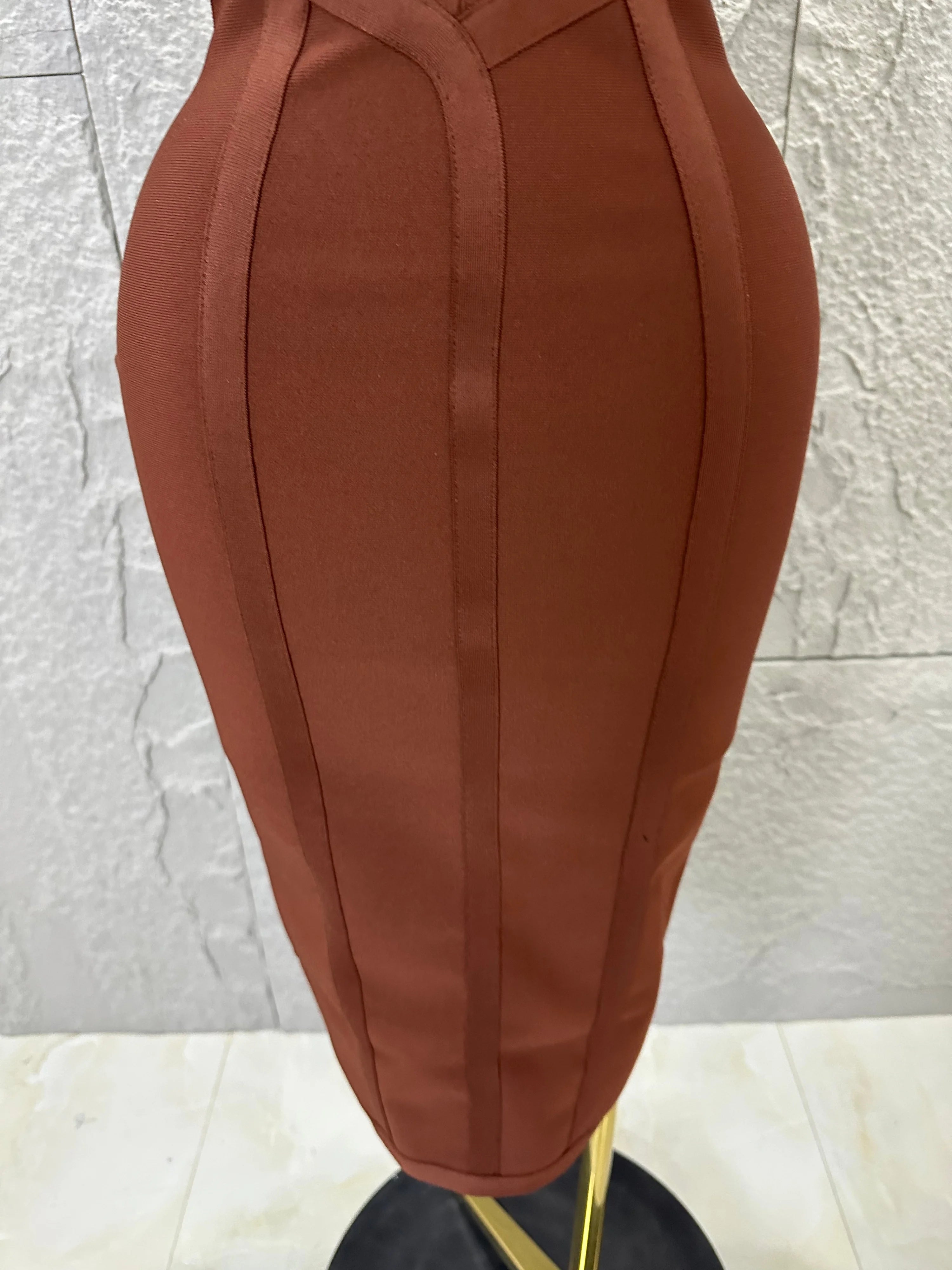 Elegant 2026 Brown Bandage Midi Dress Women Sexy Halter Neck Deep V Bodycon Evening Party Costume Cocktail Party Costume
