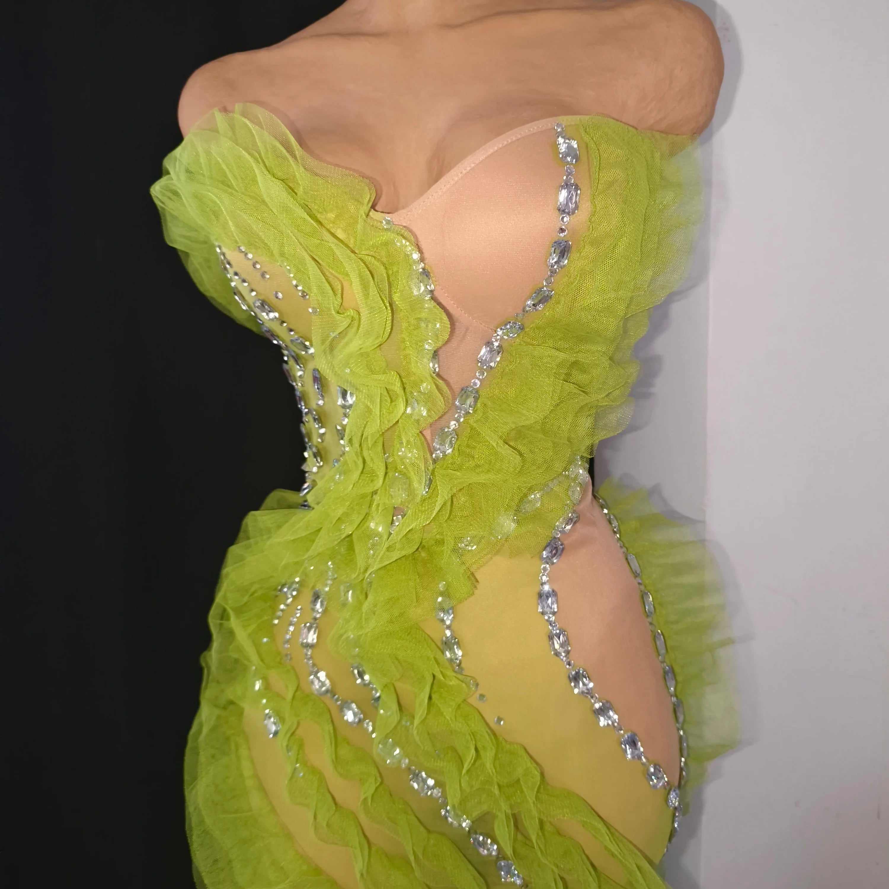 Luxury Green Sheer Mesh Ruffle Dress Neck Crystal Rhinestone Trim Cut Out Slim Fit Evening Wedding Guest Cocktail Party Dress