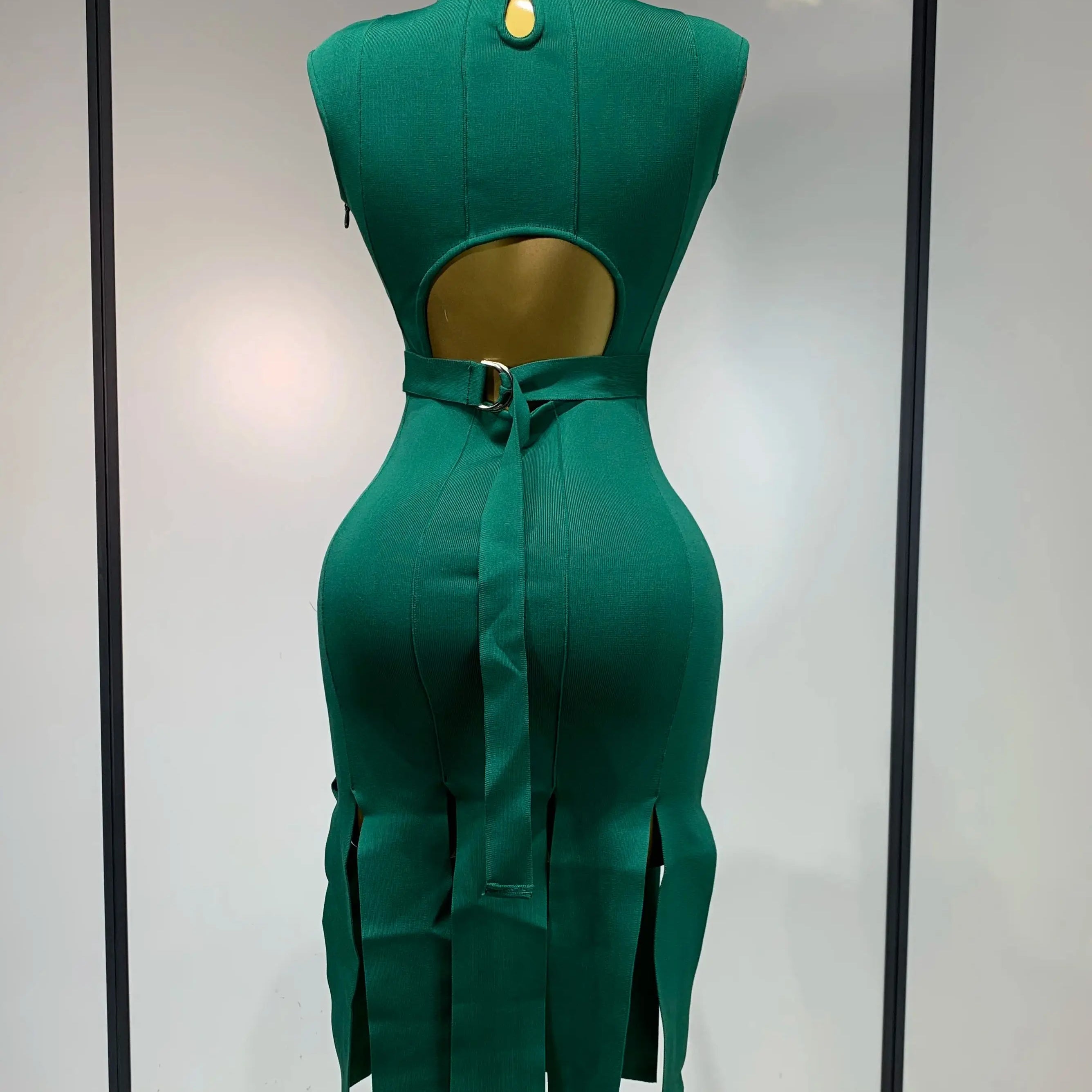 Luxury Birthday Dress Sexy O Neck Sleeveless Hollow Out Fringe Dress Women Green Slim Dresses Elegant Evening Party Club Gowns