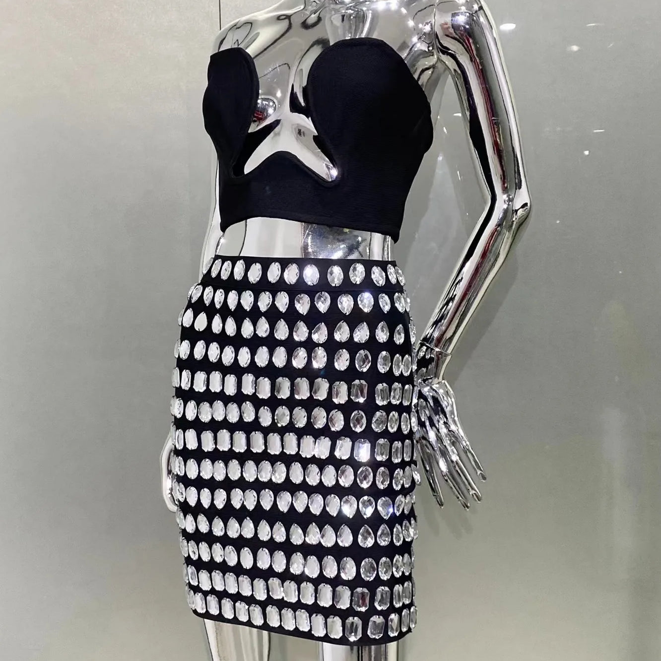 Sexy Deep V-Neck Strapless Top And Sparkling Diamonds Mini Skirt 2 Pieces Woman Set Birthday Party Vestido