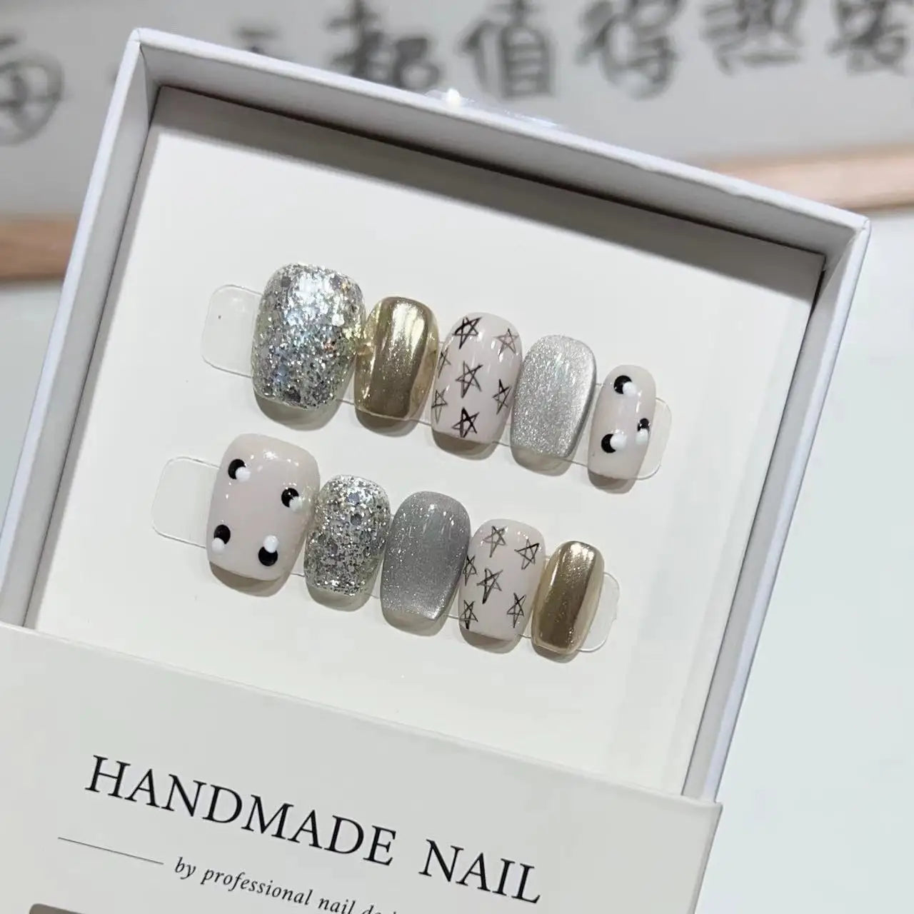 10Pcs Short Square Sweet Handmade False Nails Cute Cartoon Nail Design Shimmery Cat Eye Press on Gel Nail Manicure Tips for Girl