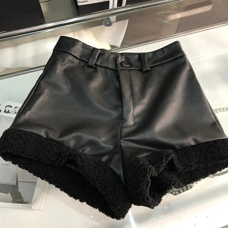 2023 Winter New Women Sexy High Waist PU Leather Combination Fur Design Slim Shorts