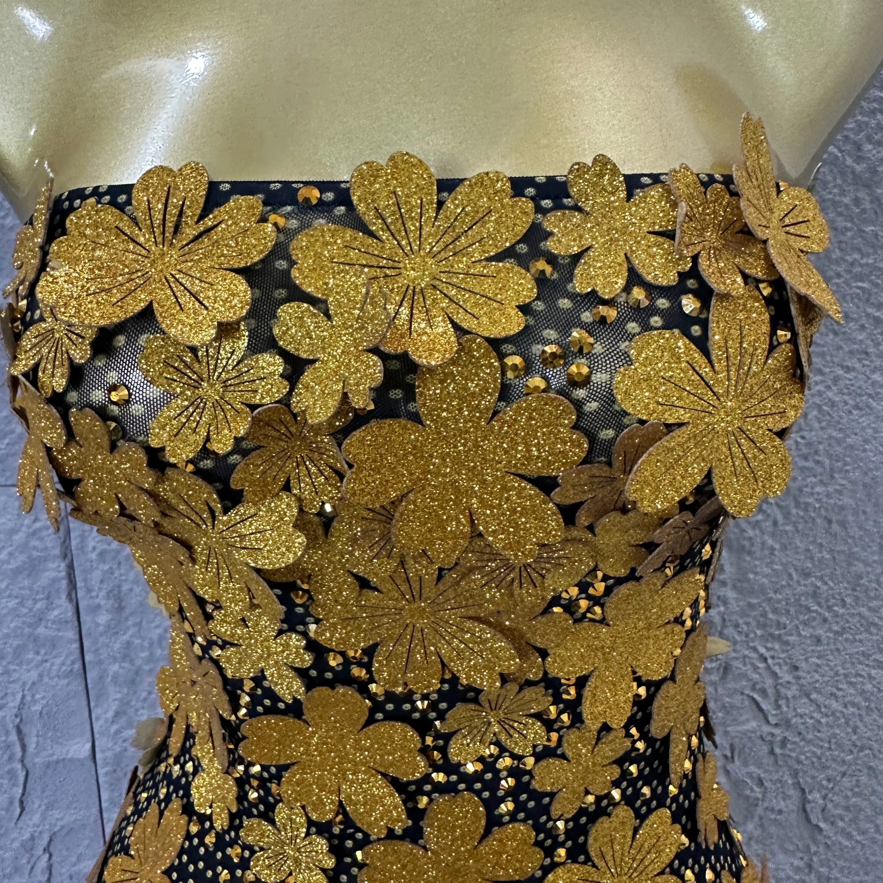 Sparkly Women Sexy Strapless Slim-fit 3D Flower Evening Gala Party Nightclub Cocktail Party Stage Performance Costume