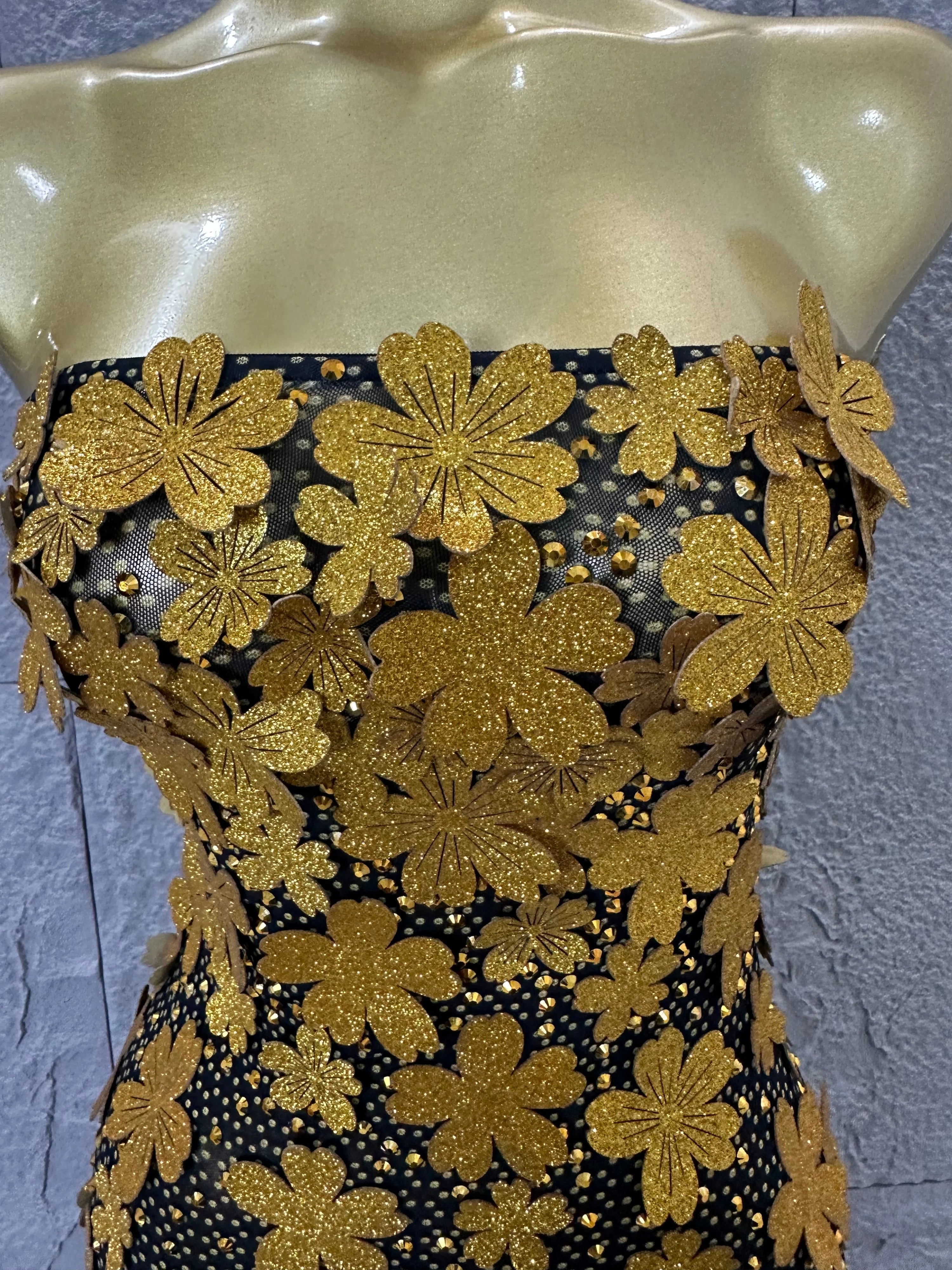 Sparkly Women Sexy Strapless Slim-fit 3D Flower Evening Gala Party Nightclub Cocktail Party Stage Performance Costume