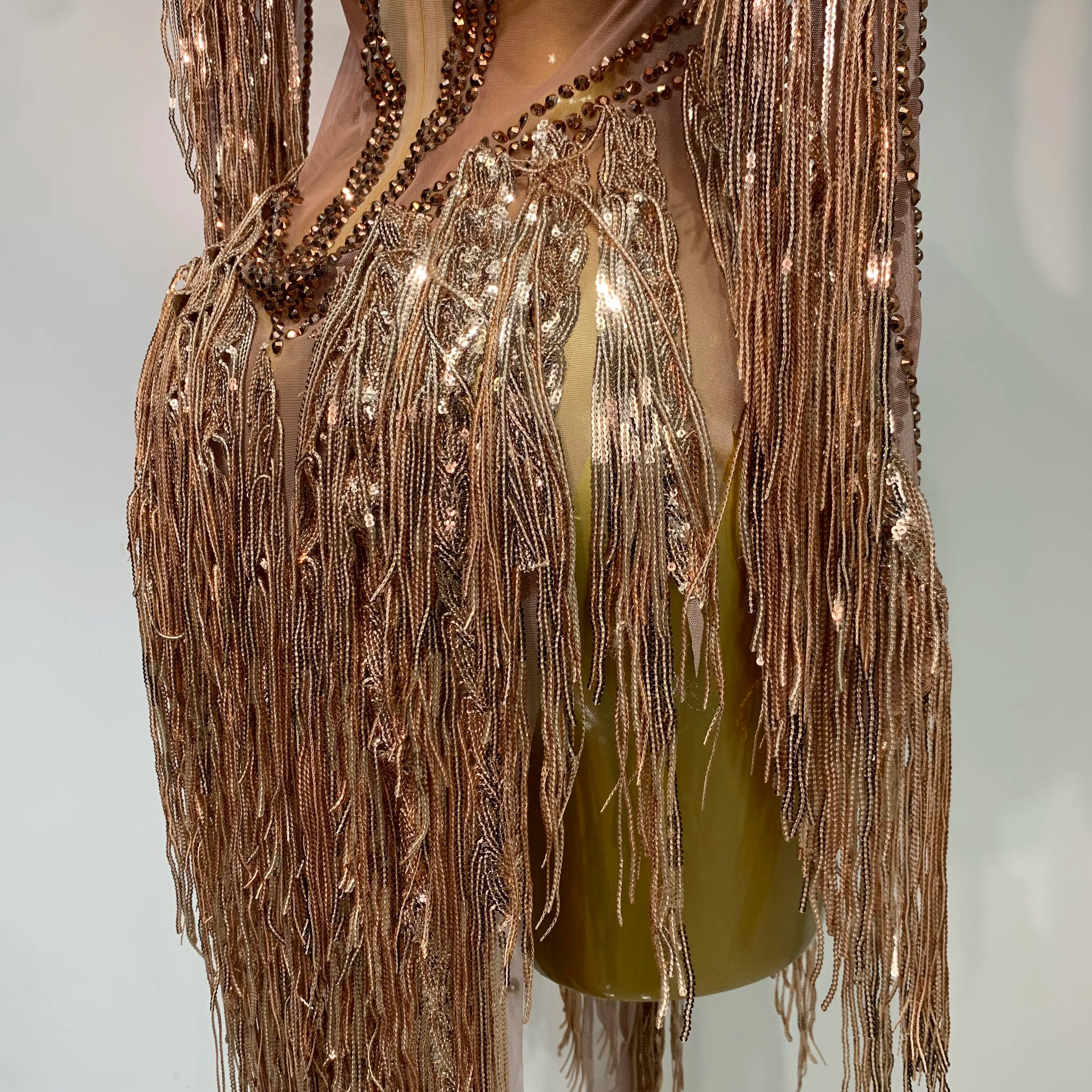 Women Sexy Long Sleeve Tassel Diamond Dress Luxury Birthday Evening Party Costume Nightclub Celebrity Stage Performance Outfit