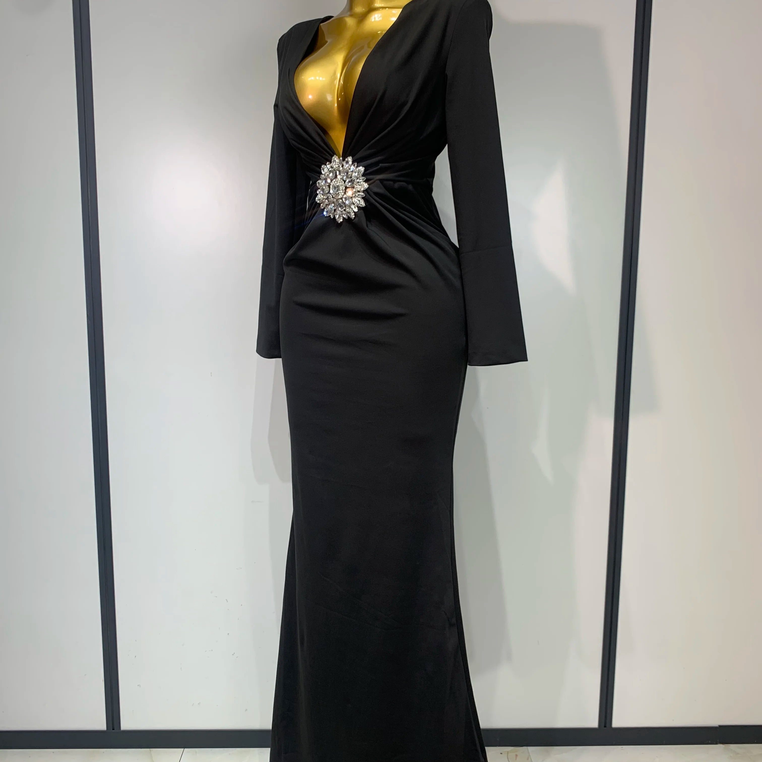 Black Diamond Bodycon Maxi Dresses Women Sexy Deep V Neck Long Sleeves Gowns Runway Party Wear 2025 Elegant Evening Party Dress