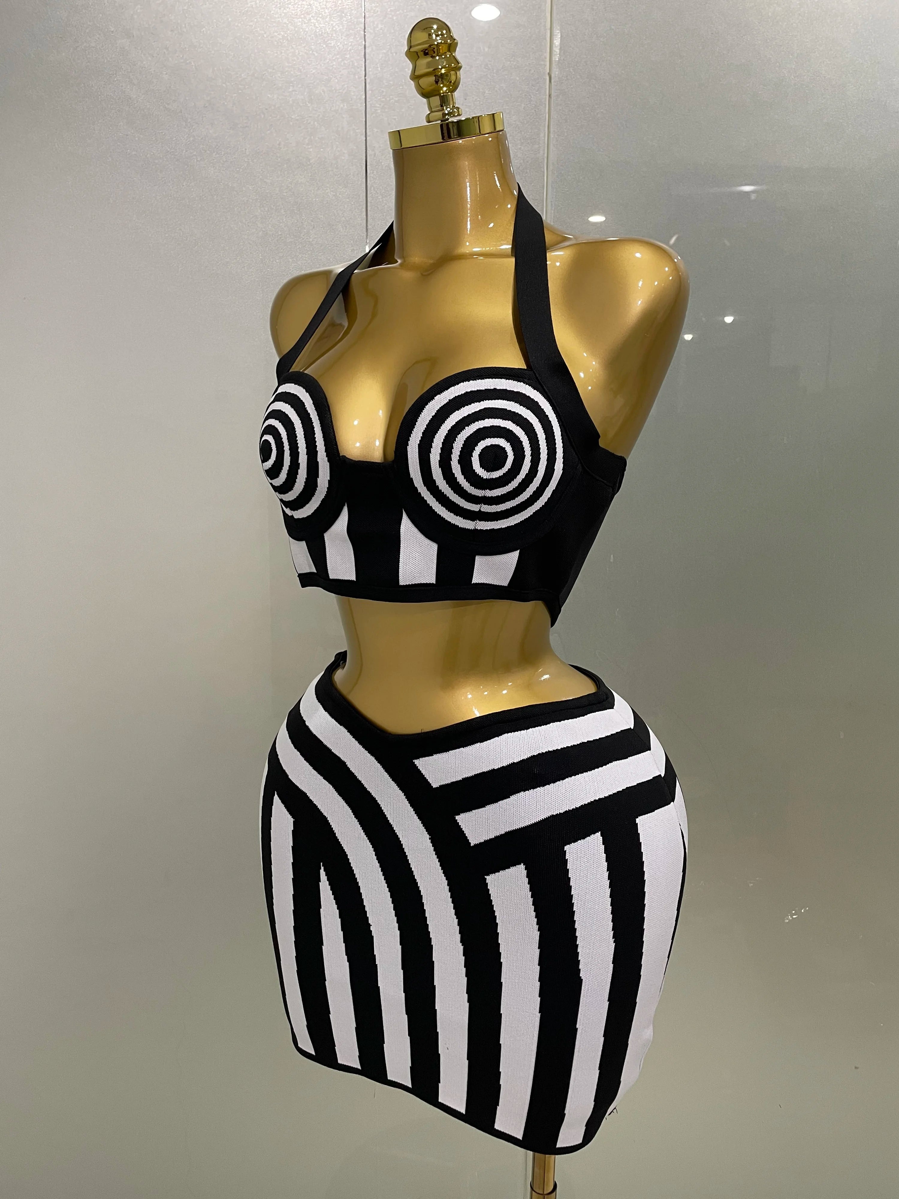 2025 New Women Celebrity Sexy Jacquard Black White Two Piece Bodycon Striped Bandage Skirt Set Designer Evening Party Dress