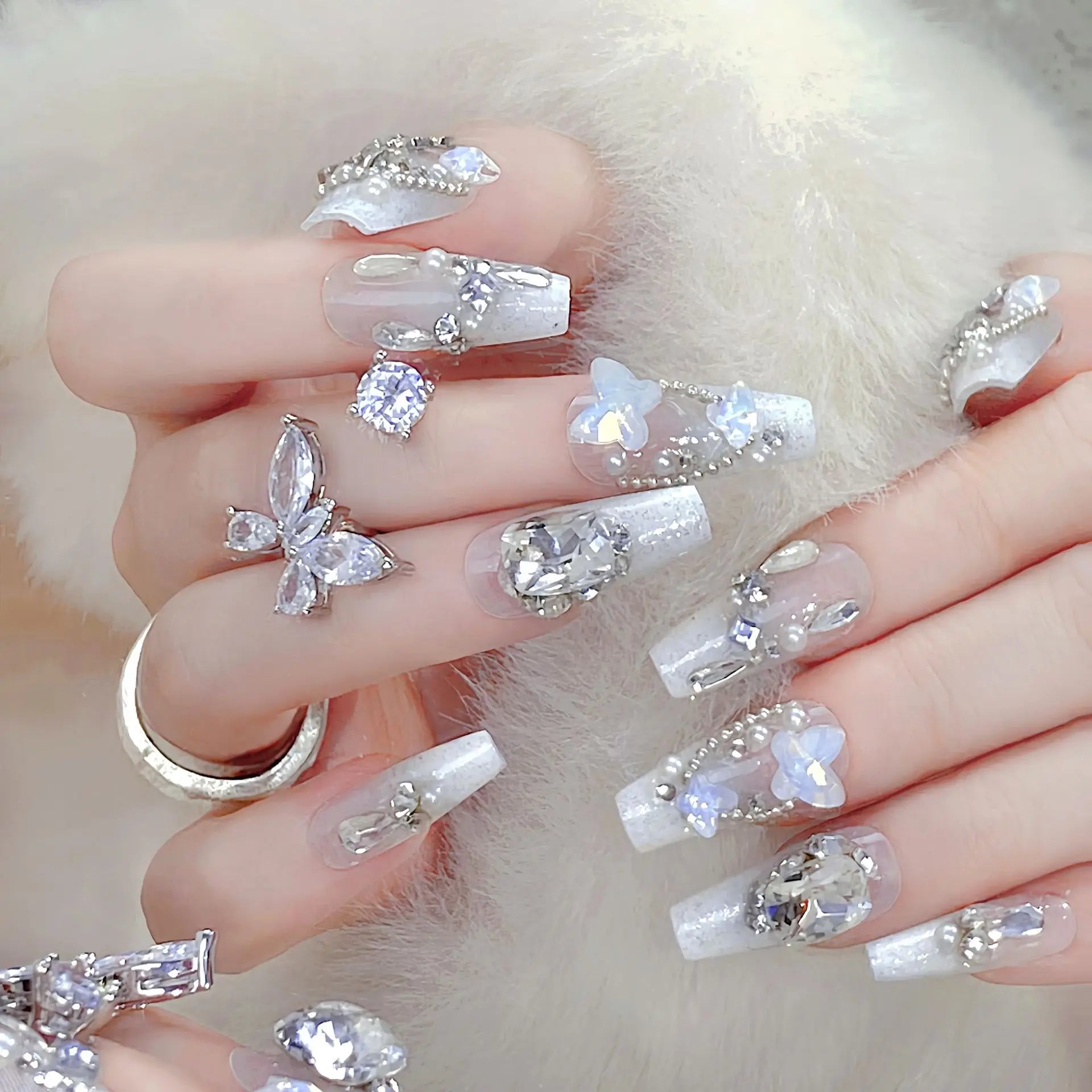 24pcs Love Crystal Decor Press on Nails Pink Bow Design Fake Nail Tips Bride Wedding Wearable Shiny Coffin Head Fake Nails 4