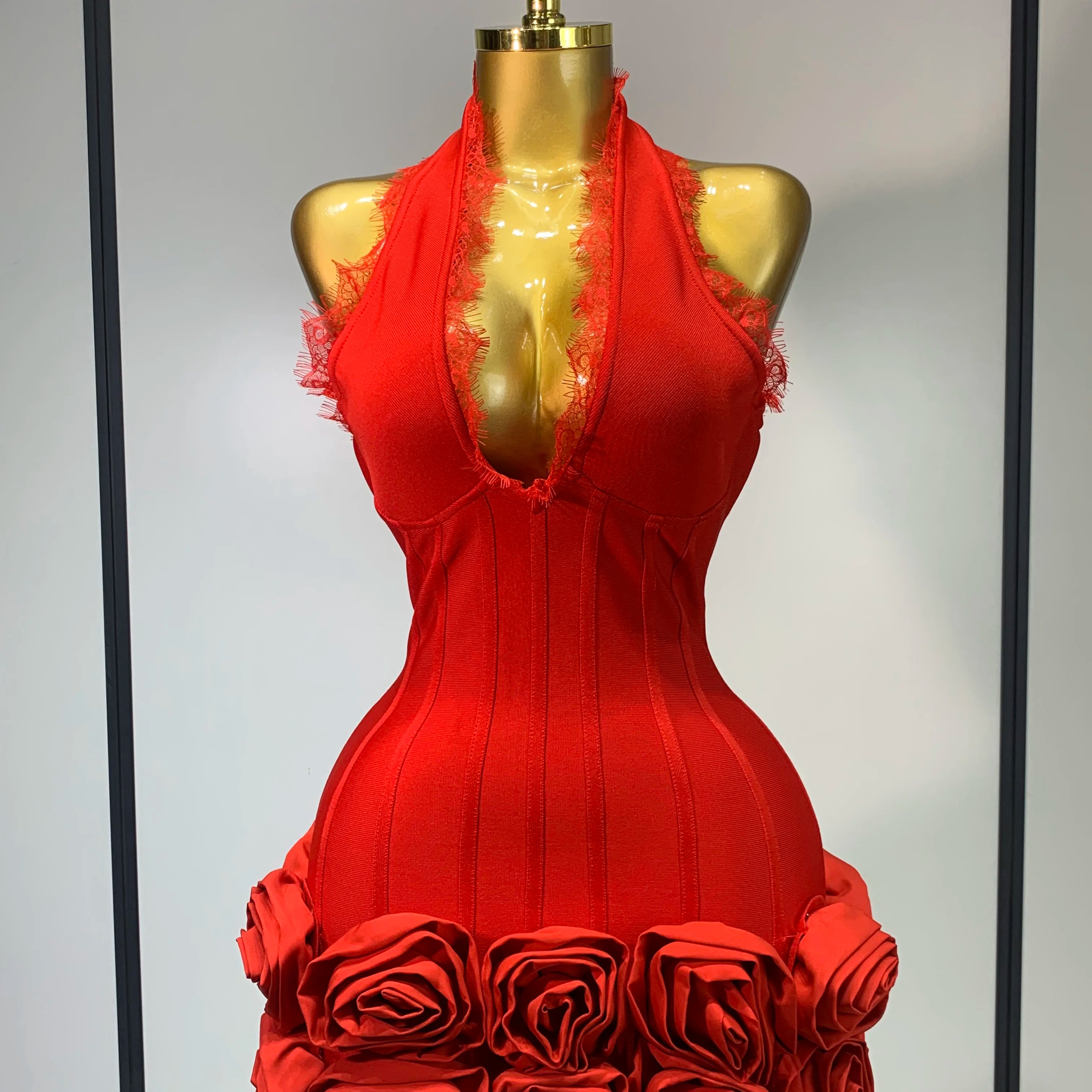 Elegant Women Sleeveless Sexy Halter Applique Bodycon Mini Bandage Dress Celebrity Fashion Nightclub Party Luxury Birthday Dress Red