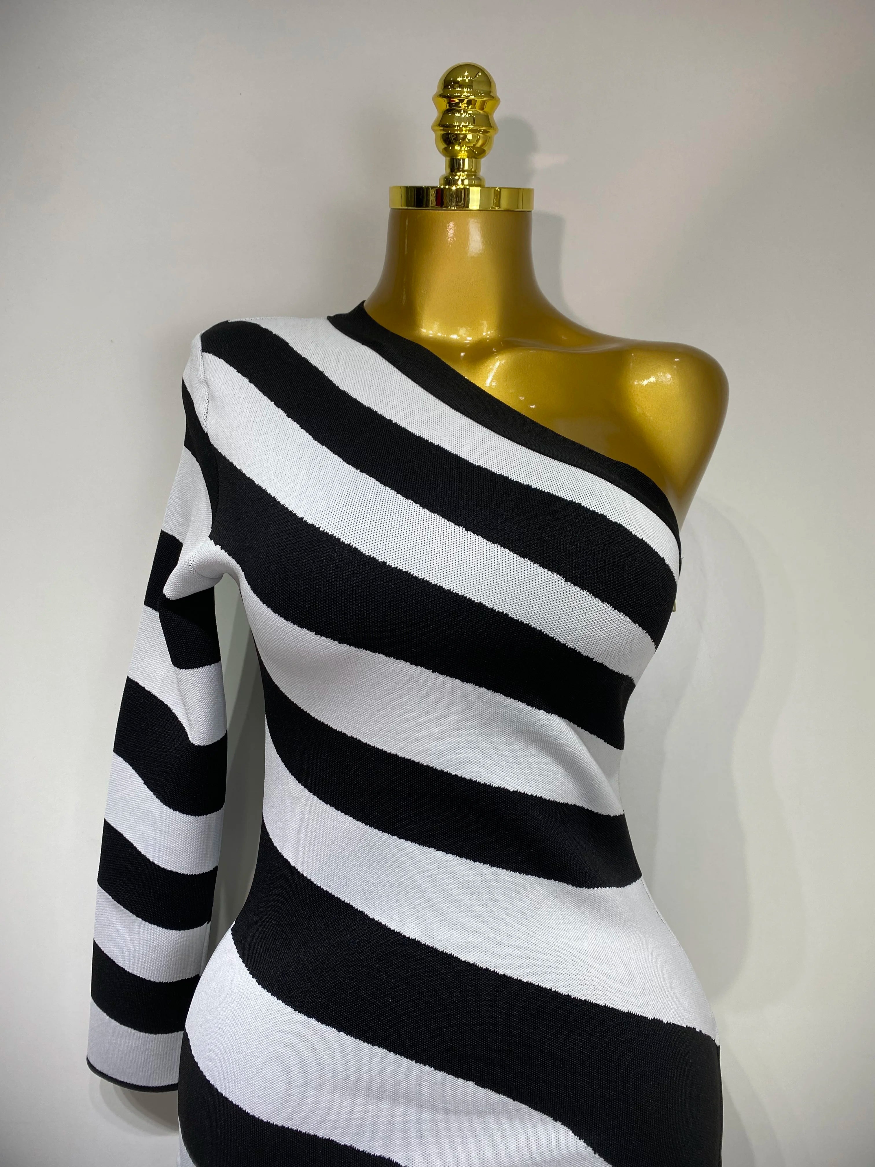 Luxury Birthday Dresses Women Sexy One Shoulder Striped High Split Jacquard Maxi Bandage Long Dress Elegant Evening Party Gown