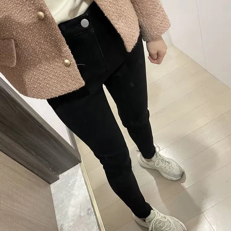 Women Thermal Jeans Winter Snow Warm Plush Stretch Jeans Lady Skinny Thicken Students Denim Pants Fleece Mom Fur Trousers