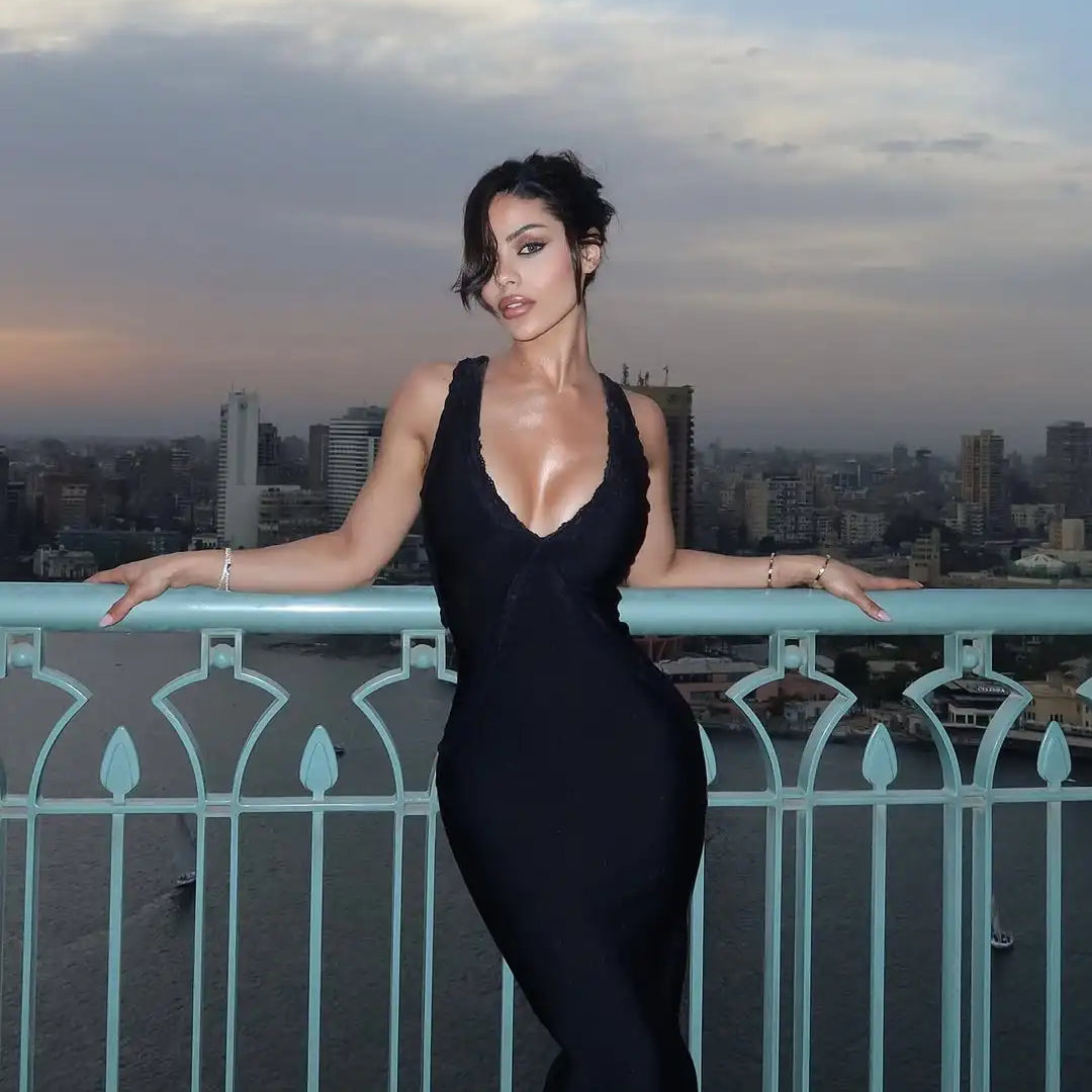 Black Color Women Sleeveless Sesxy V-Neck Lace Bodycon Long Bandage Dress Fashion Celebrate Evening Party Birthday Cocktail Wear