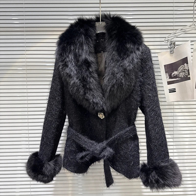 Winter New Fashion Fox Fur Collar Lace-up Waist Cotton Liner Coat For Women High Quality Jacket Female 11A07778 Black