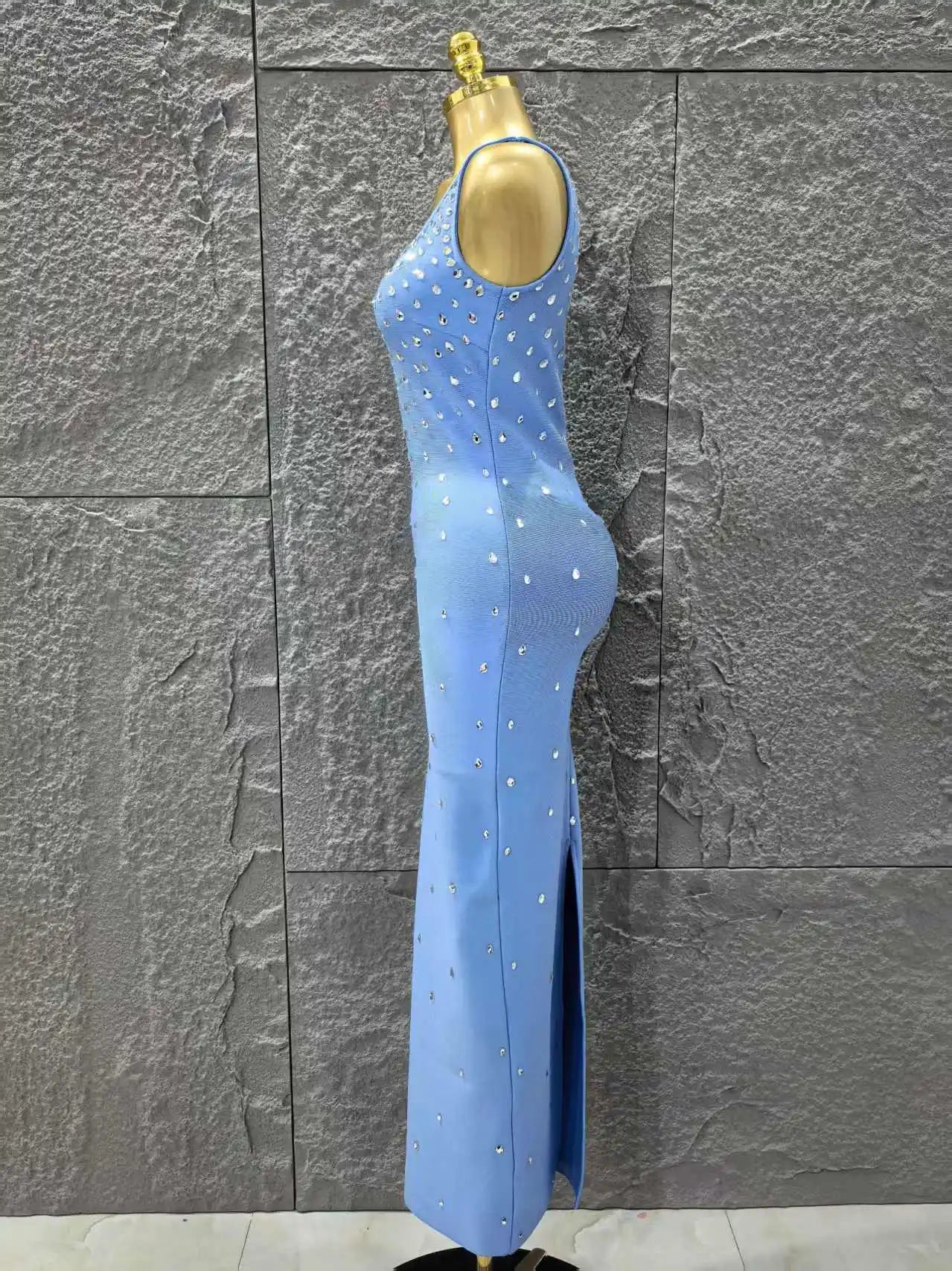 Skyblue Color Women Sleeveless O-Neck Shinning Crystal Bodycon Long Bandage Dress Celebrate Evening Party Birthday Outfit