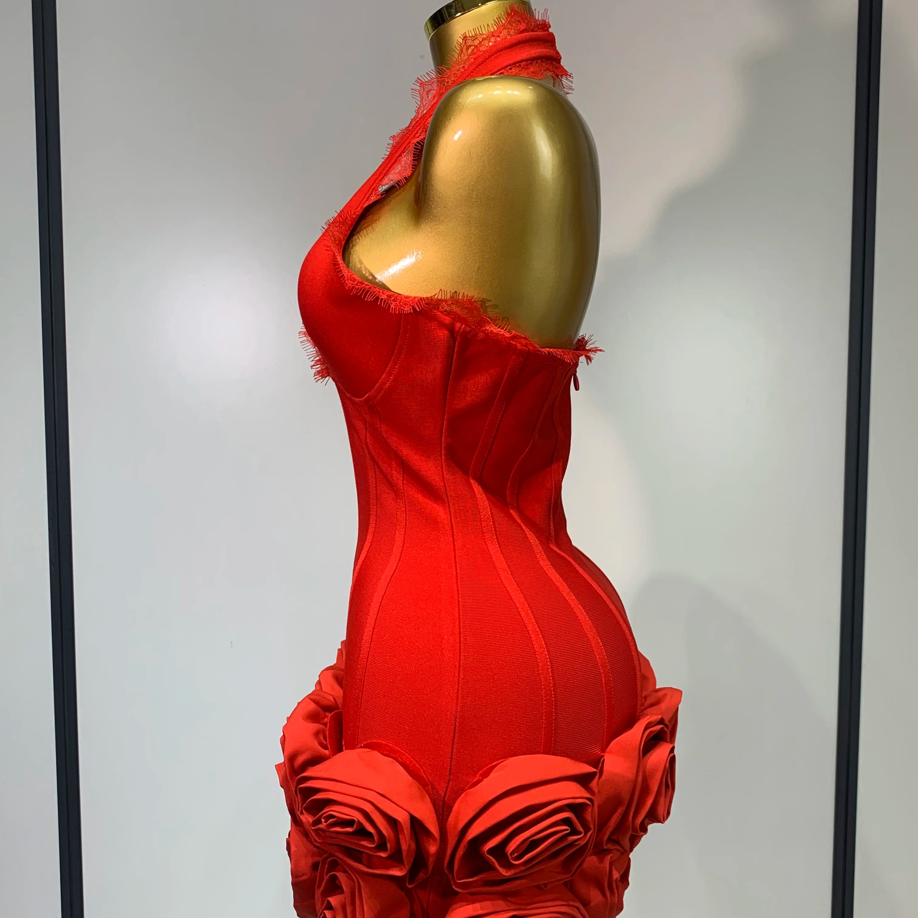 Elegant Women Sleeveless Sexy Halter Applique Bodycon Mini Bandage Dress Celebrity Fashion Nightclub Party Luxury Birthday Dress