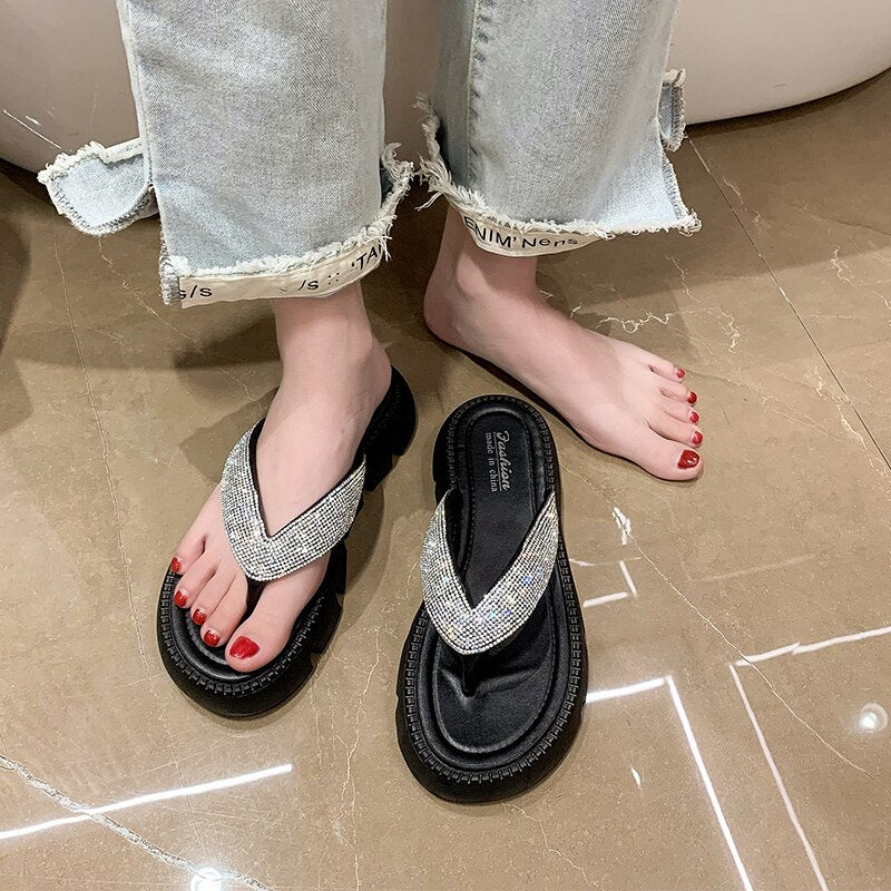 Thick Platform Shiny Crystal Flip Flops Women Summer 2024 Soft Bottom Beach Sandals Shoes Woman Fashion Clip Toe Clogs Slippers