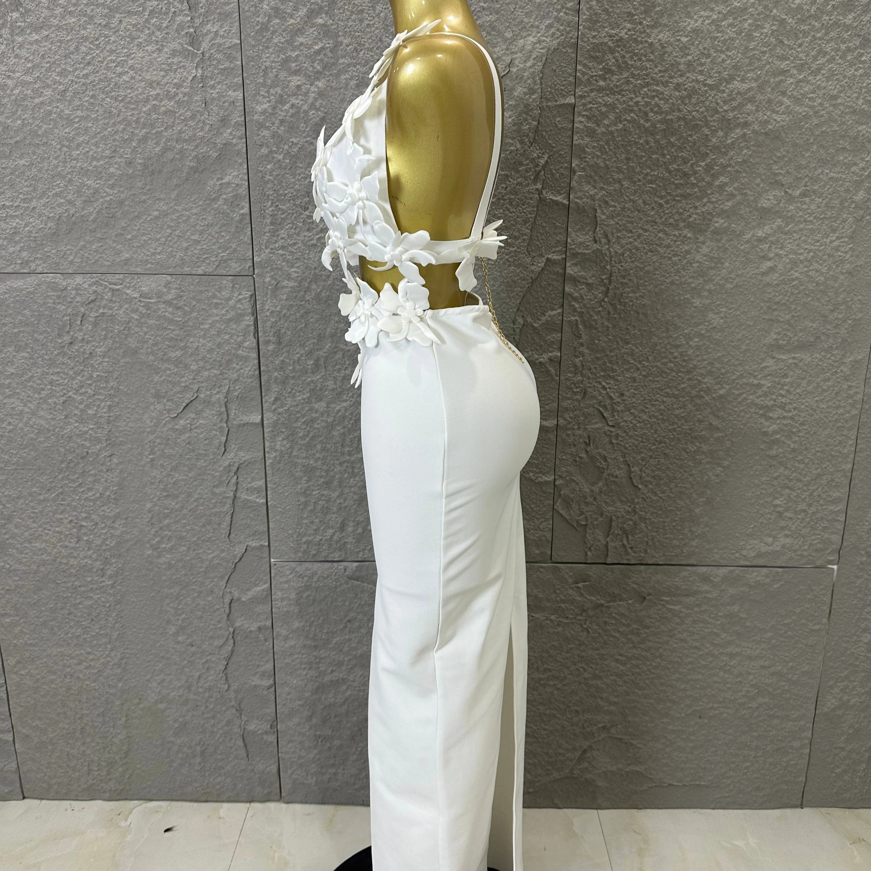 2026 Glamorous White 3D Floral Maxi Dress Women Sexy V-Neck Sheer Cutout Waist Bodycon Outfit Evening Gala Party Costume