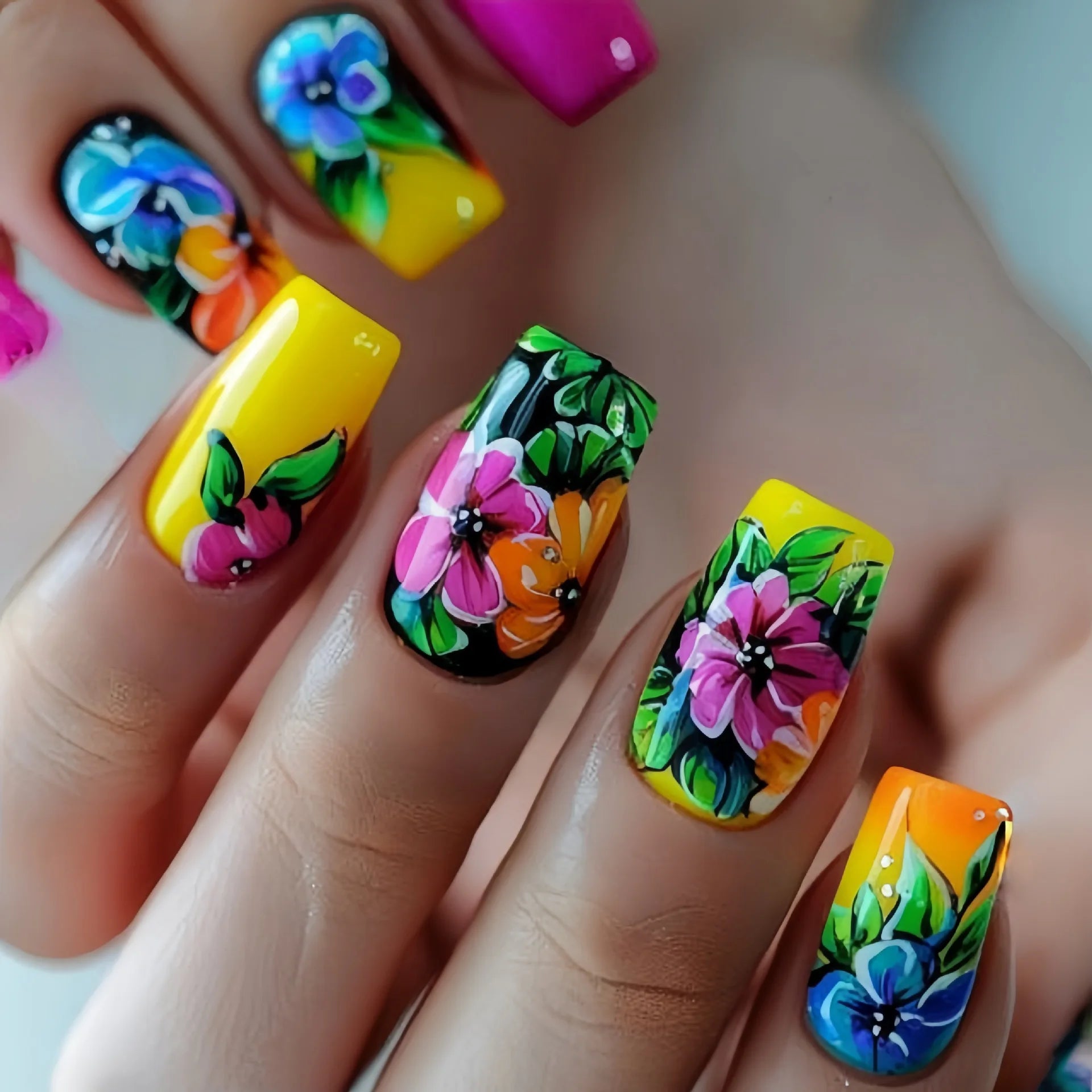 24Pcs Spring Short Square Head Fake Nail Tips Full Cover Blue Fresh Flower Pattern French Nail Wearable Press on Nails with Glue 14