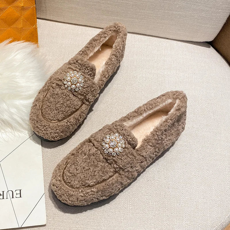 2023 new women's plush flat shoes Outdoor and office wear Fashion Brand Pearl Design winter warm snow boots Large size 41-43 Khaki