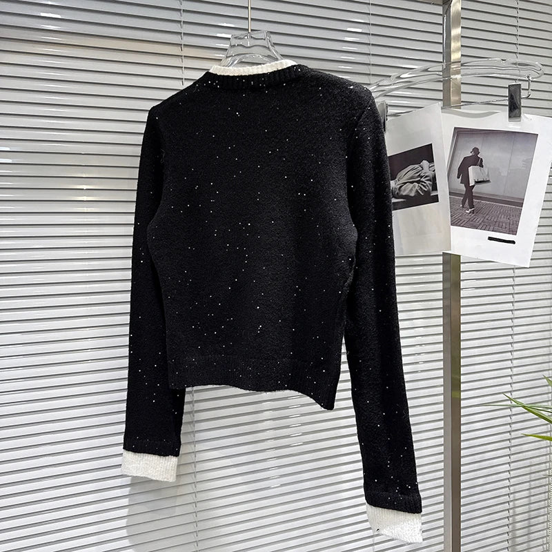 Winter New Fashion Casual Contrast Color Knitted Cardigan For Women Elastic Waist Shorts Female Trend 11A07451