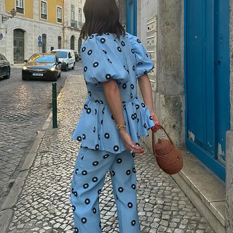 Women Print Ruffles Shirts 2 Pcs Sets Fashion Short Puff Sleeve Round Neck Tops High Waist Pant Suits New Lady Commuting Outfit