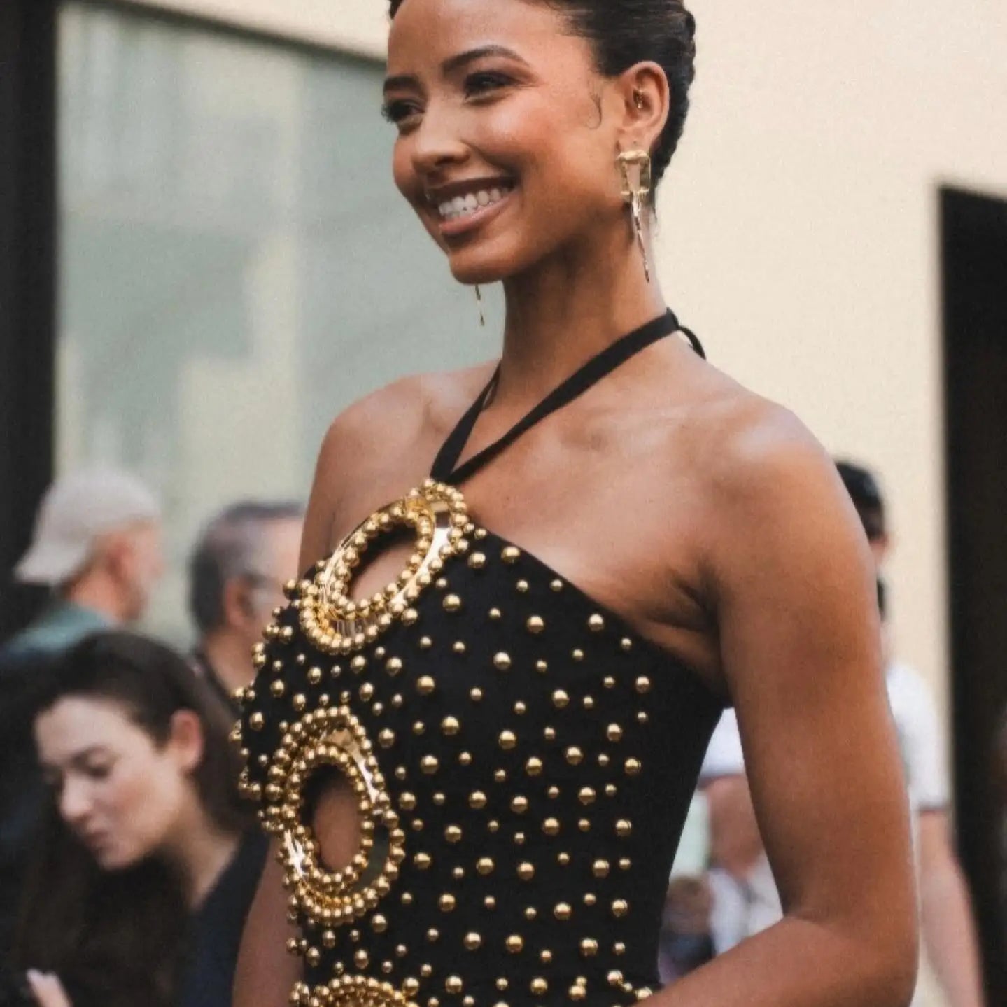 Black Color Women Sexy Halter Off the Shoulder Golden Beading Bodycon Bandage Long Dress Evening Party Celebrate Outfit