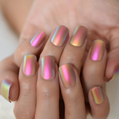 Presse métallique mate courte sur les ongles holographique multicolore brillant Squavol faux ongles faux ongles Art ongles conseils de manucure 
