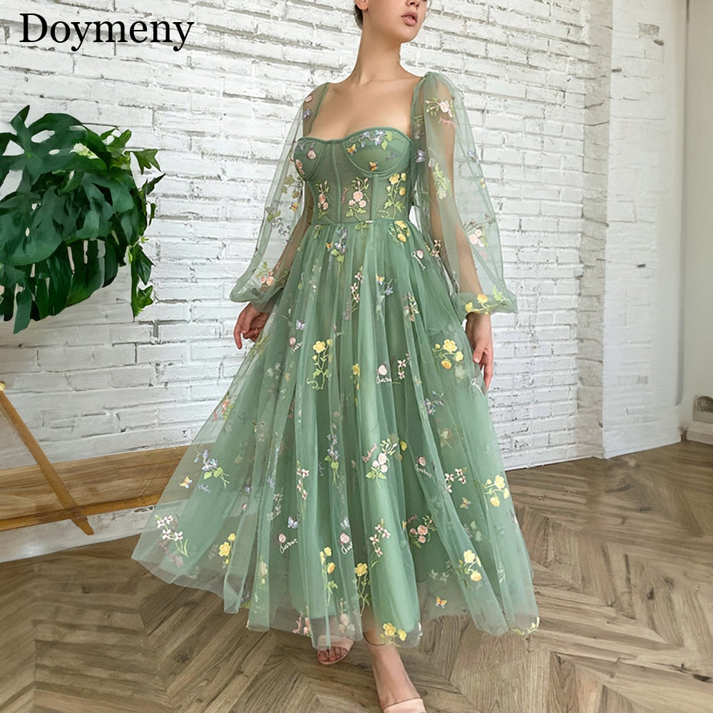 Elegant Homecoming Dresses Square Neck Appliques Gorgeous Puff Sleeves Evening Dresses Lace Up vestidos de graduación Custom made