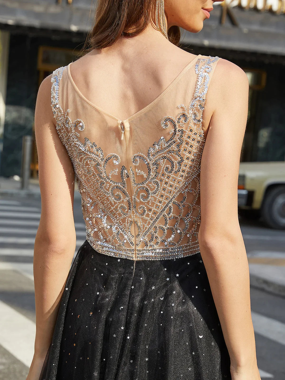 Luxury Hand Beading Crystal Prom Dresses Long Sparkly Start Tulle Ball Gown Homecoming Dresses for Teens Illusion Backless