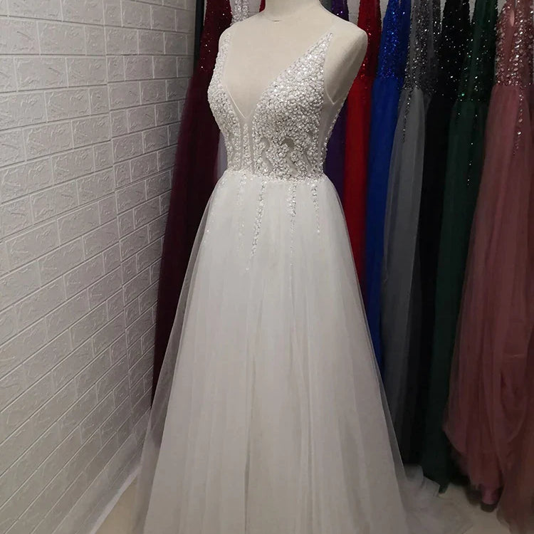 Beading Prom Dresses Long V Neck Light Gray High Split Tulle Sweep Train Sleeveless Evening Gown A-Line Backless Vestido De Ivory