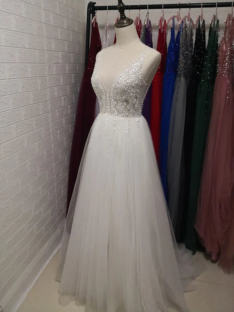 Beading Prom Dresses Long V Neck Light Gray High Split Tulle Sweep Train Sleeveless Evening Gown A-Line Backless Vestido De Ivory