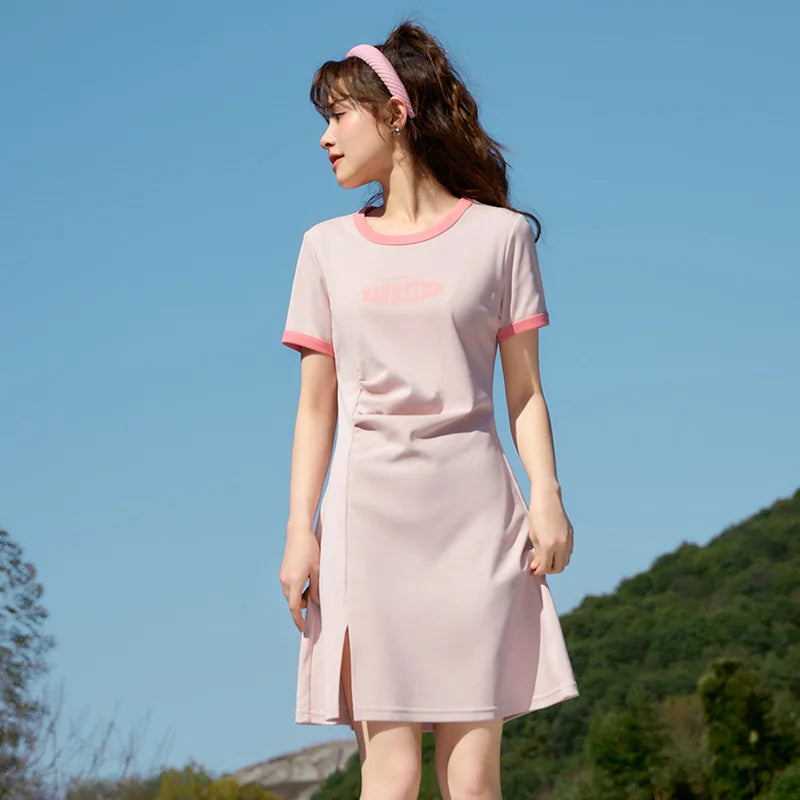 Semir Dress Women Slit to Show Long Legs and Slim Fit 2023 Summer New Contrasted Color Retro Letter Knitted Dress