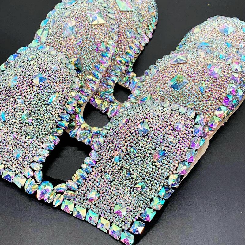 Sexy Gathered Bikini Bra Luxury Crystal Diamond Women's Swimwear Tops High-End Rhinestone Female's Swimwear Brassiere