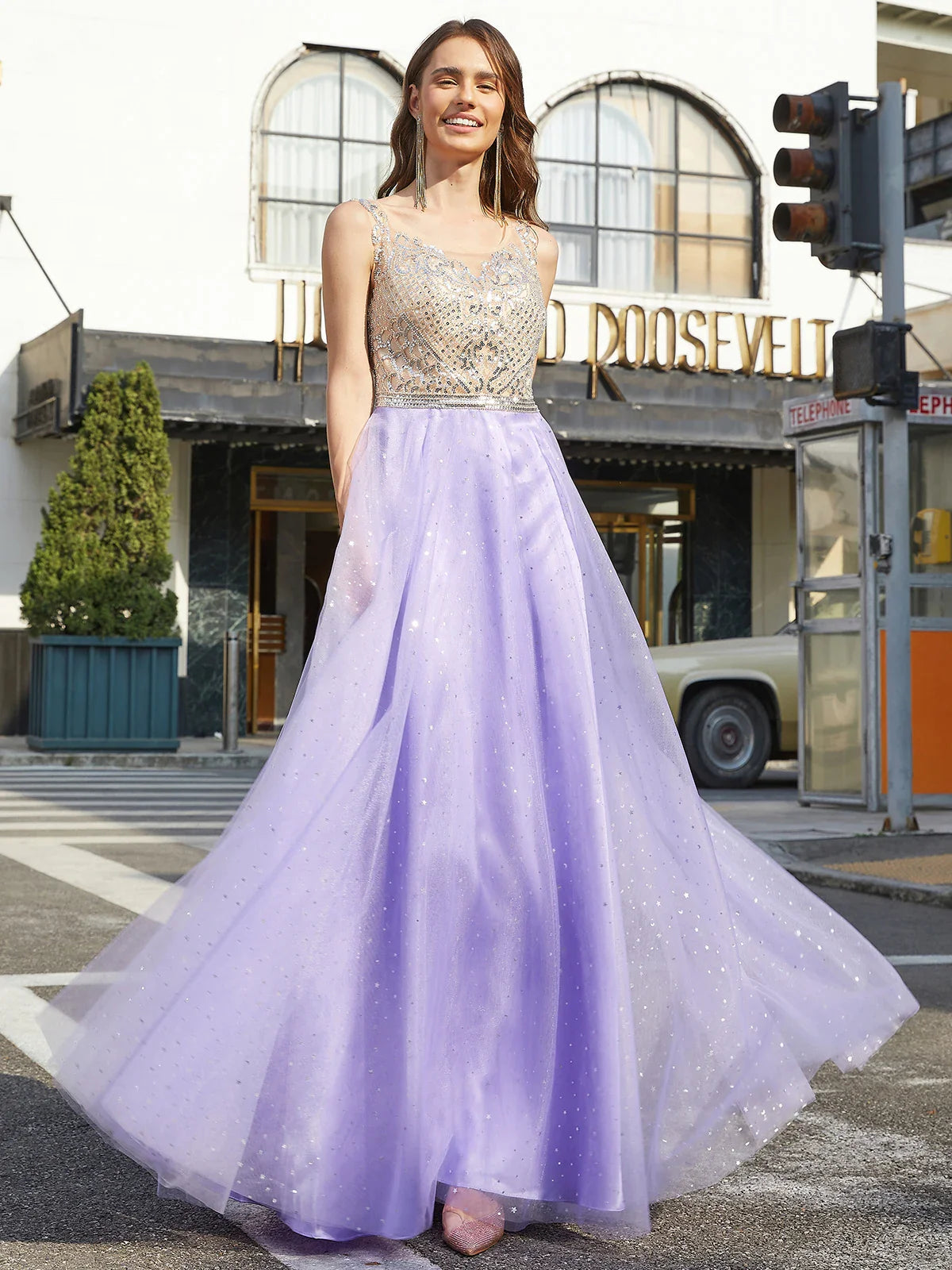 Luxury Hand Beading Crystal Prom Dresses Long Sparkly Start Tulle Ball Gown Homecoming Dresses for Teens Illusion Backless